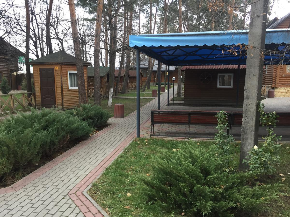Podilskii Dvir Yakushintsy エクステリア 写真